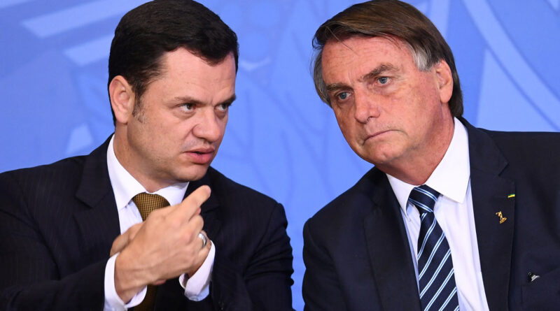 Bolsonaro y ex ministro