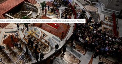 Hoy son sus exequias: Más de 150 mil personas despidieron al papa en la basílica de San Pedro antes del funeral
