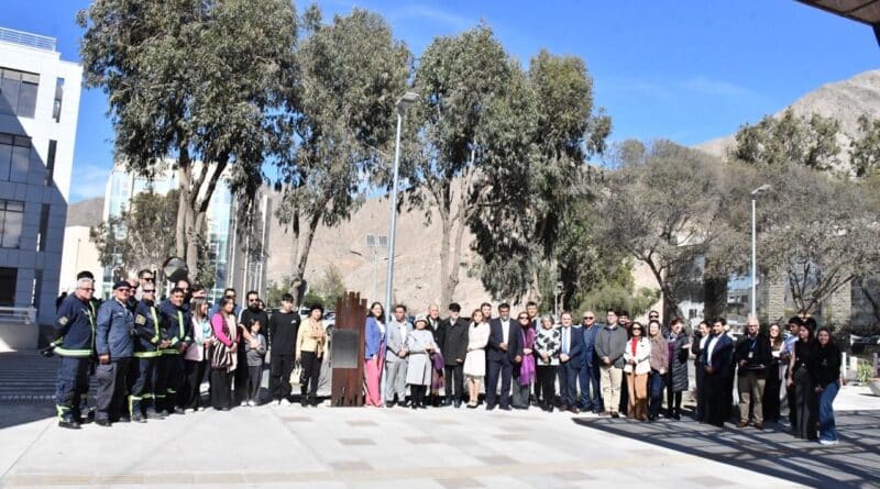 Universidad de Atacama inaugura primera plaza accesible en homenaje al arquitecto Douglas Sapiains González