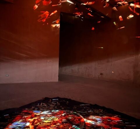 Artista atacameña presenta experiencia Inmersiva que conecta el firmamento con la memoria del desierto